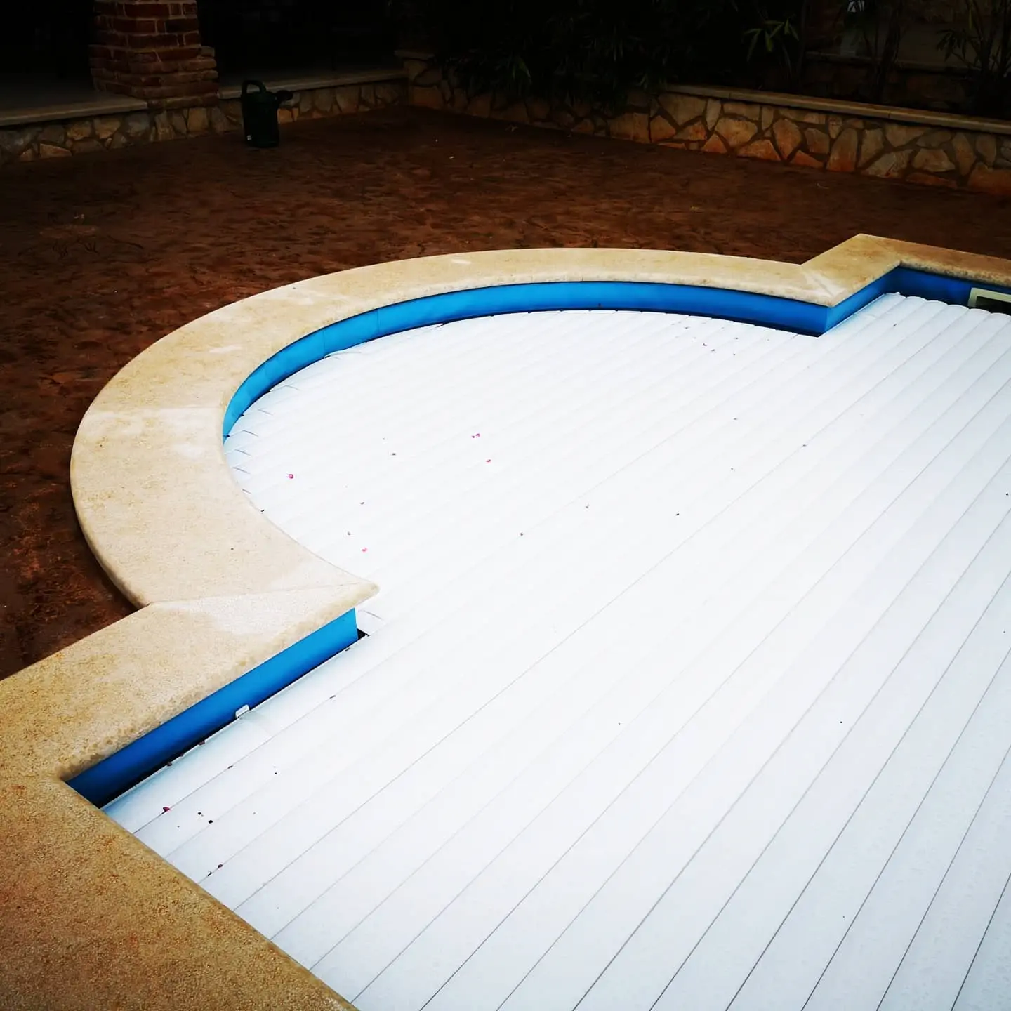 sustav natkrivanja bazena